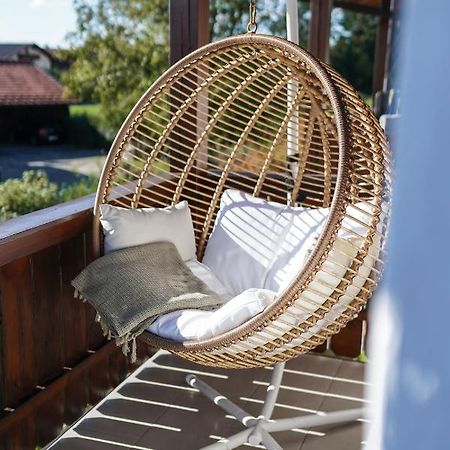 Ferienwohnung "Wie Dahoam" Chieming Luaran gambar